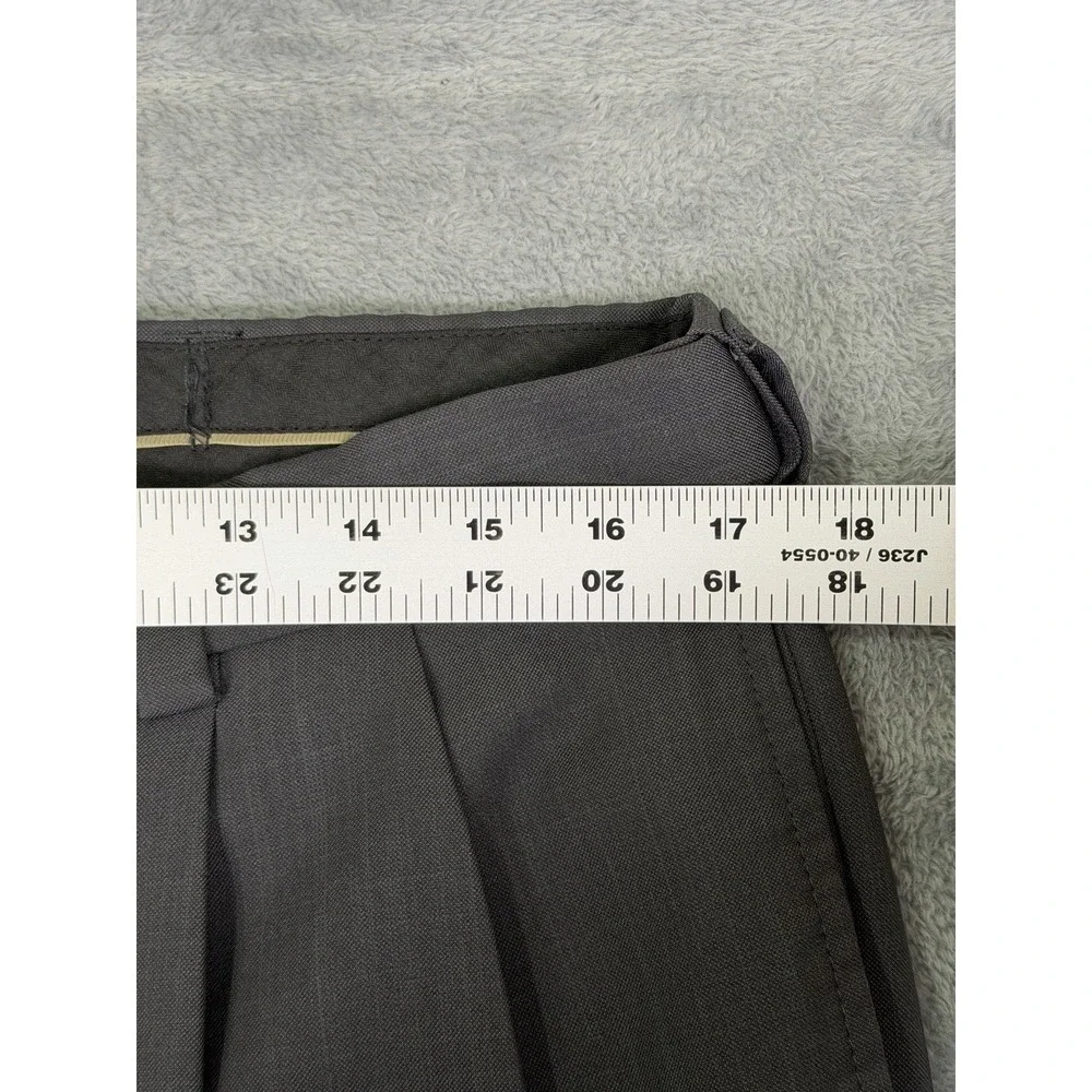 Haggar Dress‎ Pants Mens 34x29 Gray Pleated Straight Classic Fit Cuffed Mid Rise